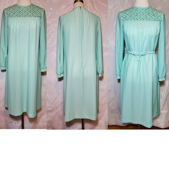 70s Lady Windsor Belt Dress - Picture 7 of 15